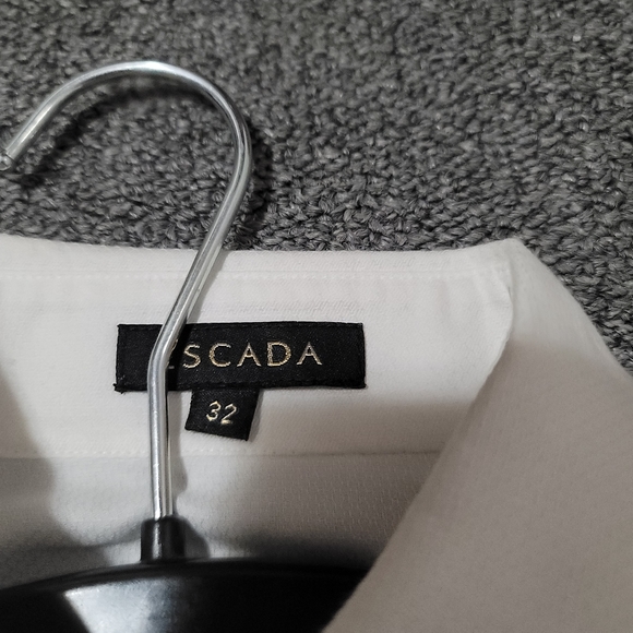 Escada Blouse with lace - Picture 3 of 7